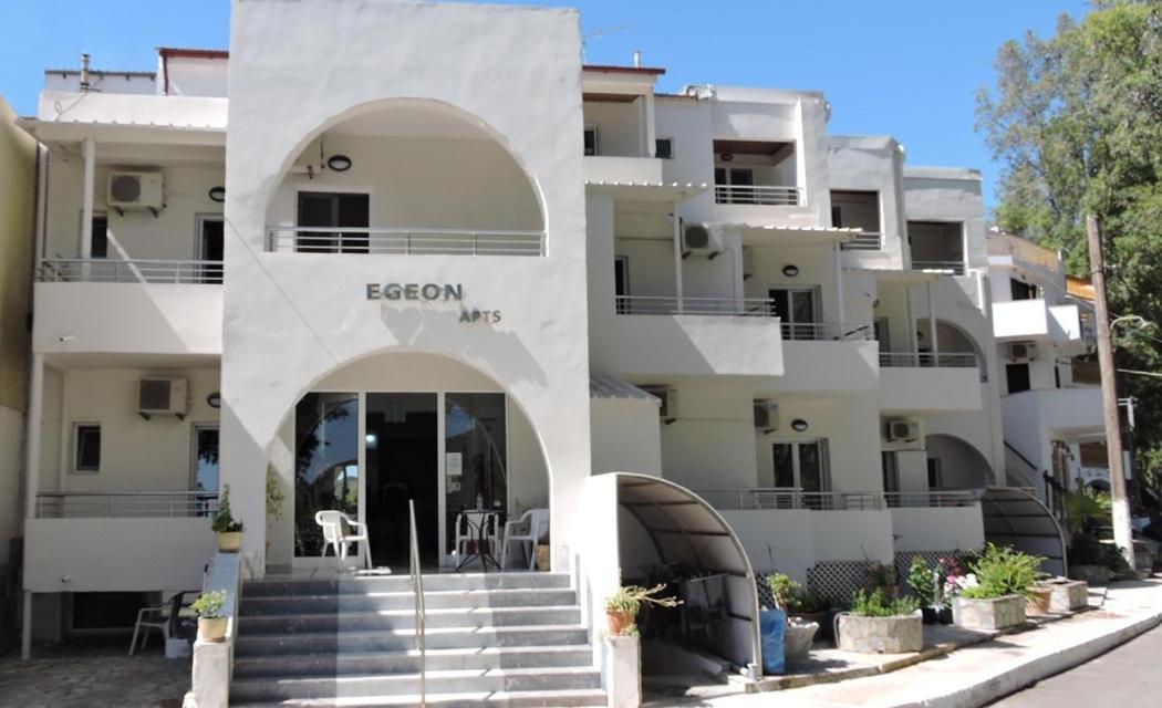 Egeon Rooms And Studios Georgioupoli Exterior photo