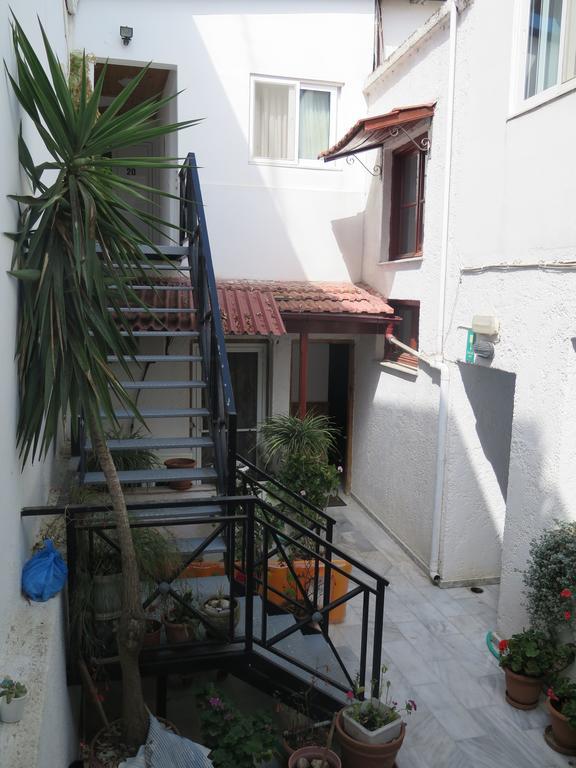 Egeon Rooms And Studios Georgioupoli Exterior photo